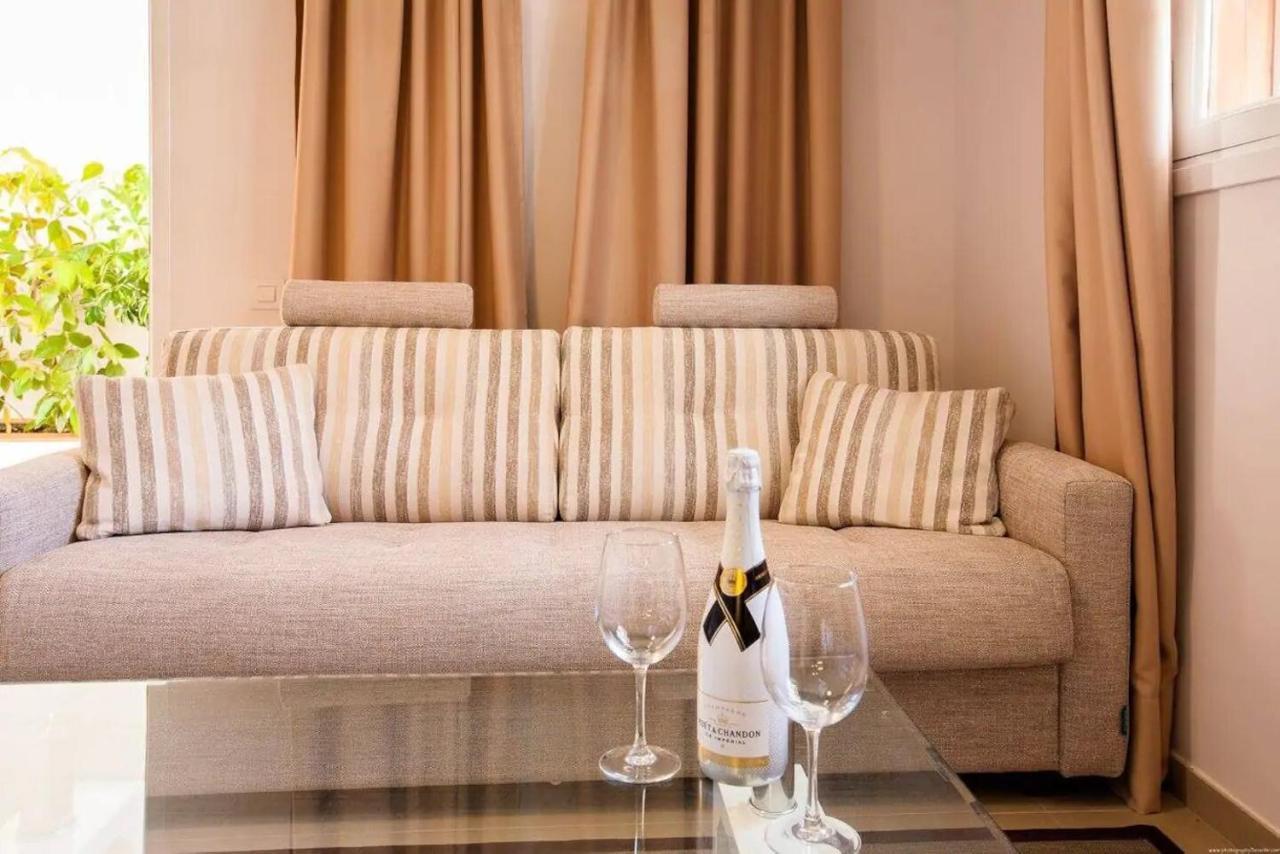 1 Bedroom Apartment For 4 People In Tenerife Costa Adeje  Eksteriør billede